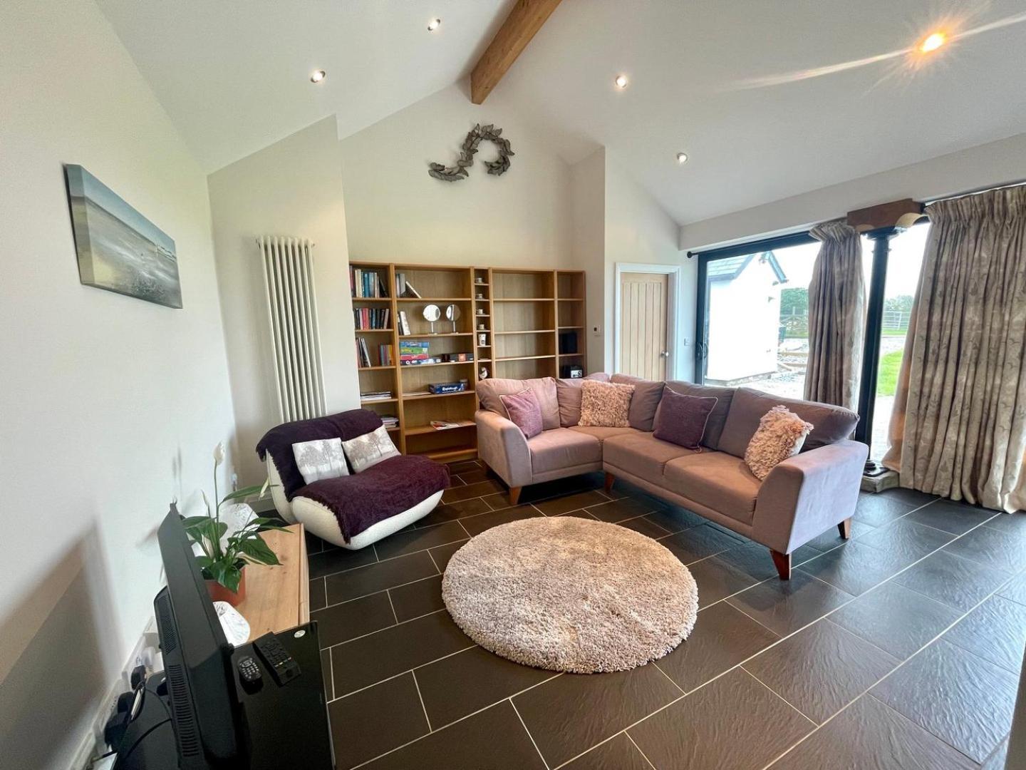 Cosy Barn With Views In Wick Vale Of Glamorgan Extérieur photo
